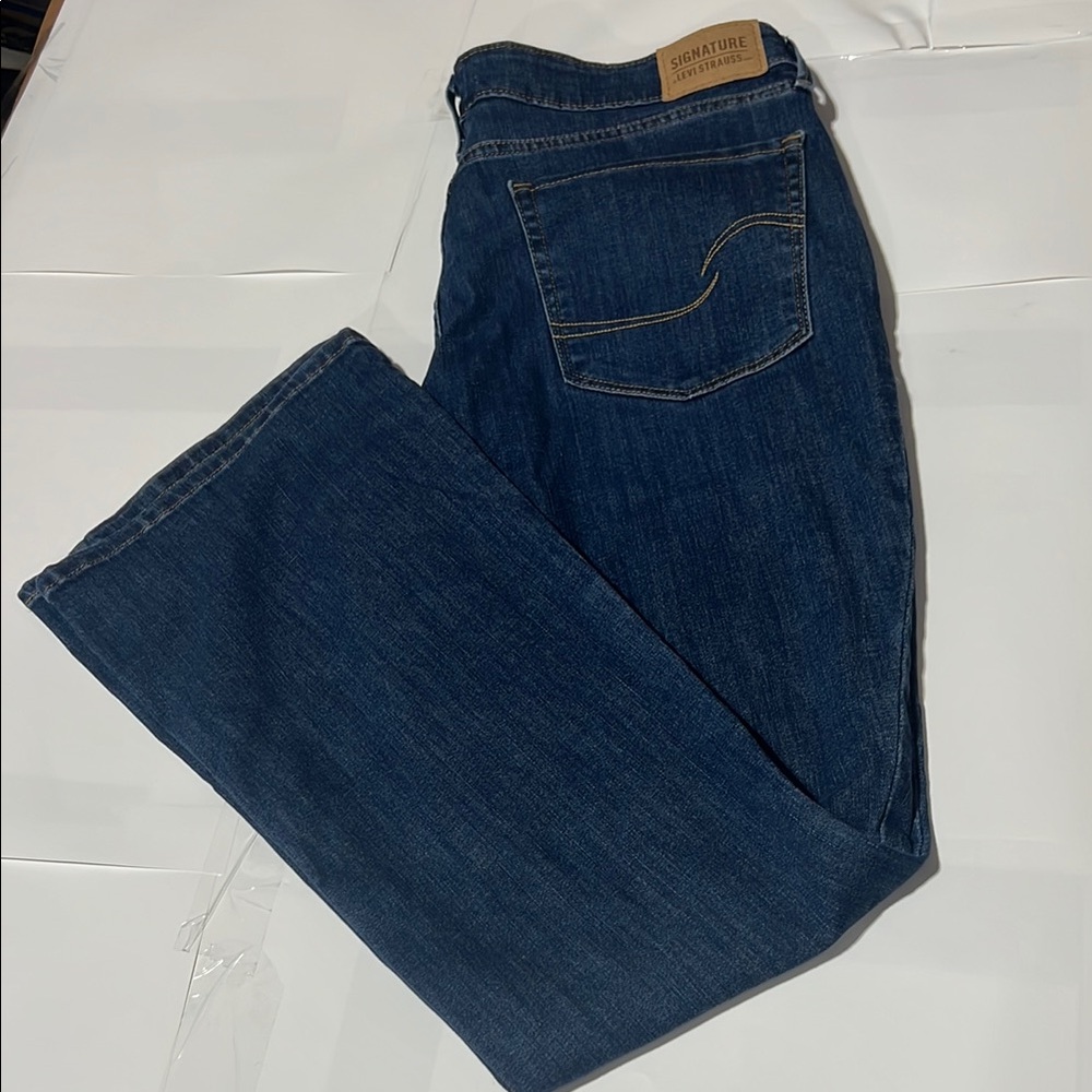 Levi's Dark Blue Denim Jeans